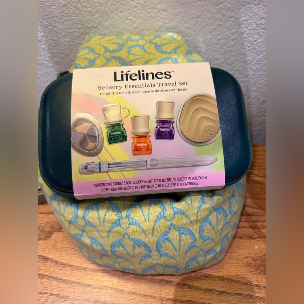 Lifelines sensory essentials travel set
